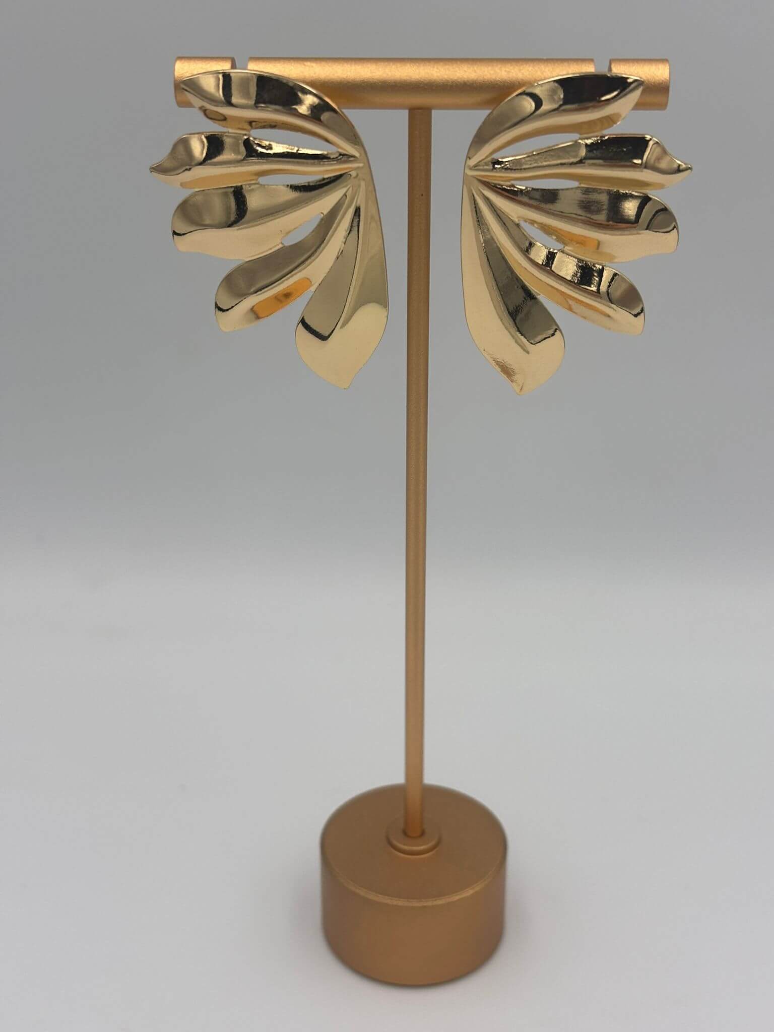 ÖZEL SERİ YAPRAK DESEN GOLD KÜPE