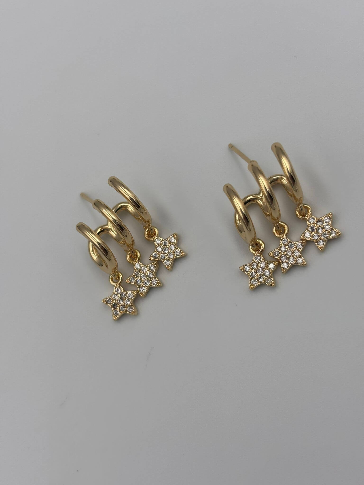 ÇOKLU GÖRÜNÜM ZİRKON TAŞ YILDIZ FİGÜRLÜ GOLD KÜPE